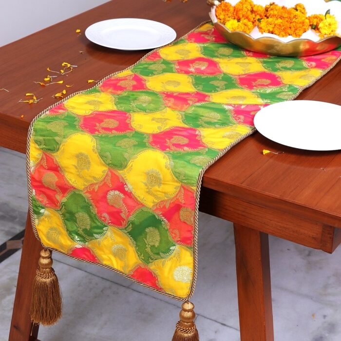 Khin-Khwabeeda Table Runners